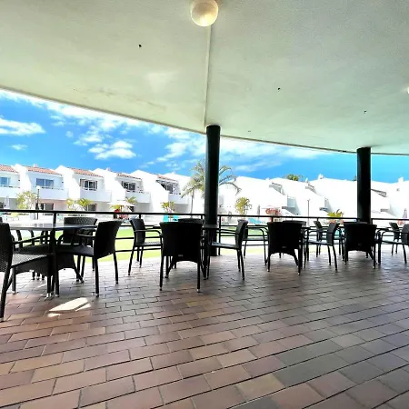 Apartamento Con Estupenda Piscina, Wifi, Tenerife Sur أذيخي