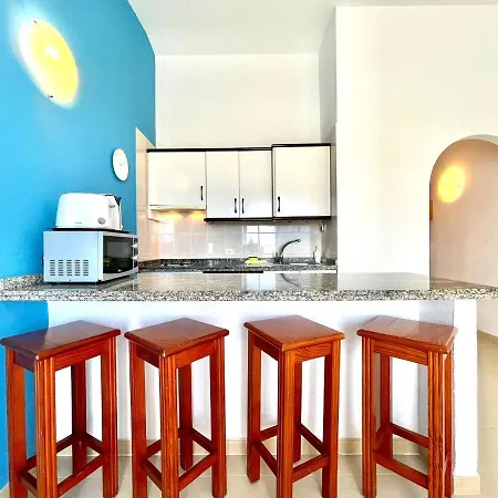 Apartamento Con Estupenda Piscina, Wifi, Tenerife Sur شقة