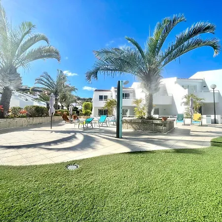 Apartamento Con Estupenda Piscina, Wifi, Tenerife Sur شقة *