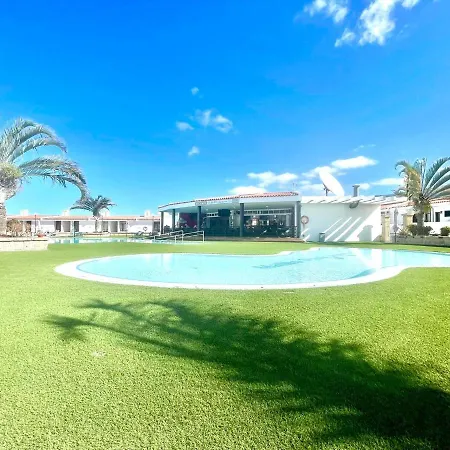 Apartamento Con Estupenda Piscina, Wifi, Tenerife Sur أذيخي